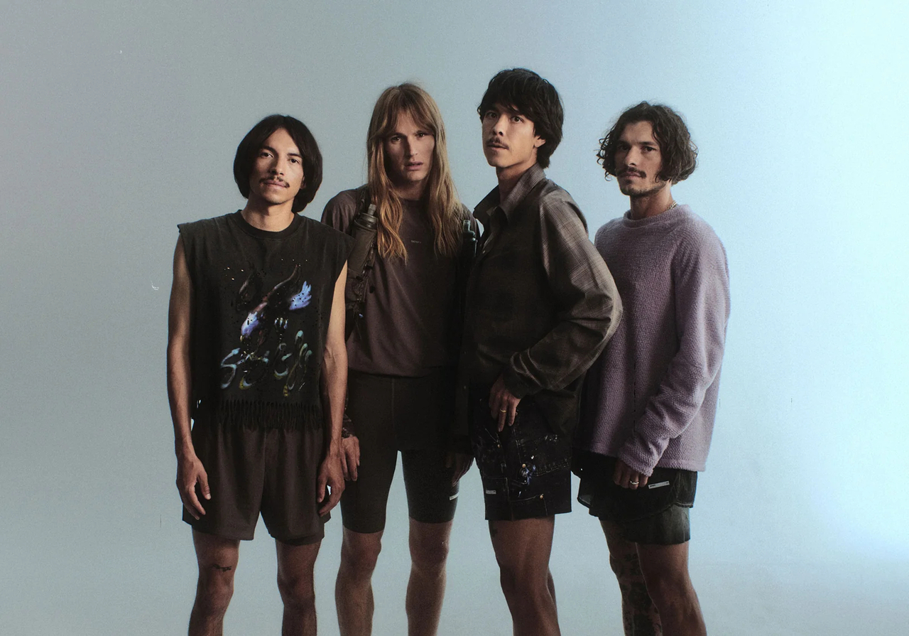 French running brand Satisfy. [Handsome]