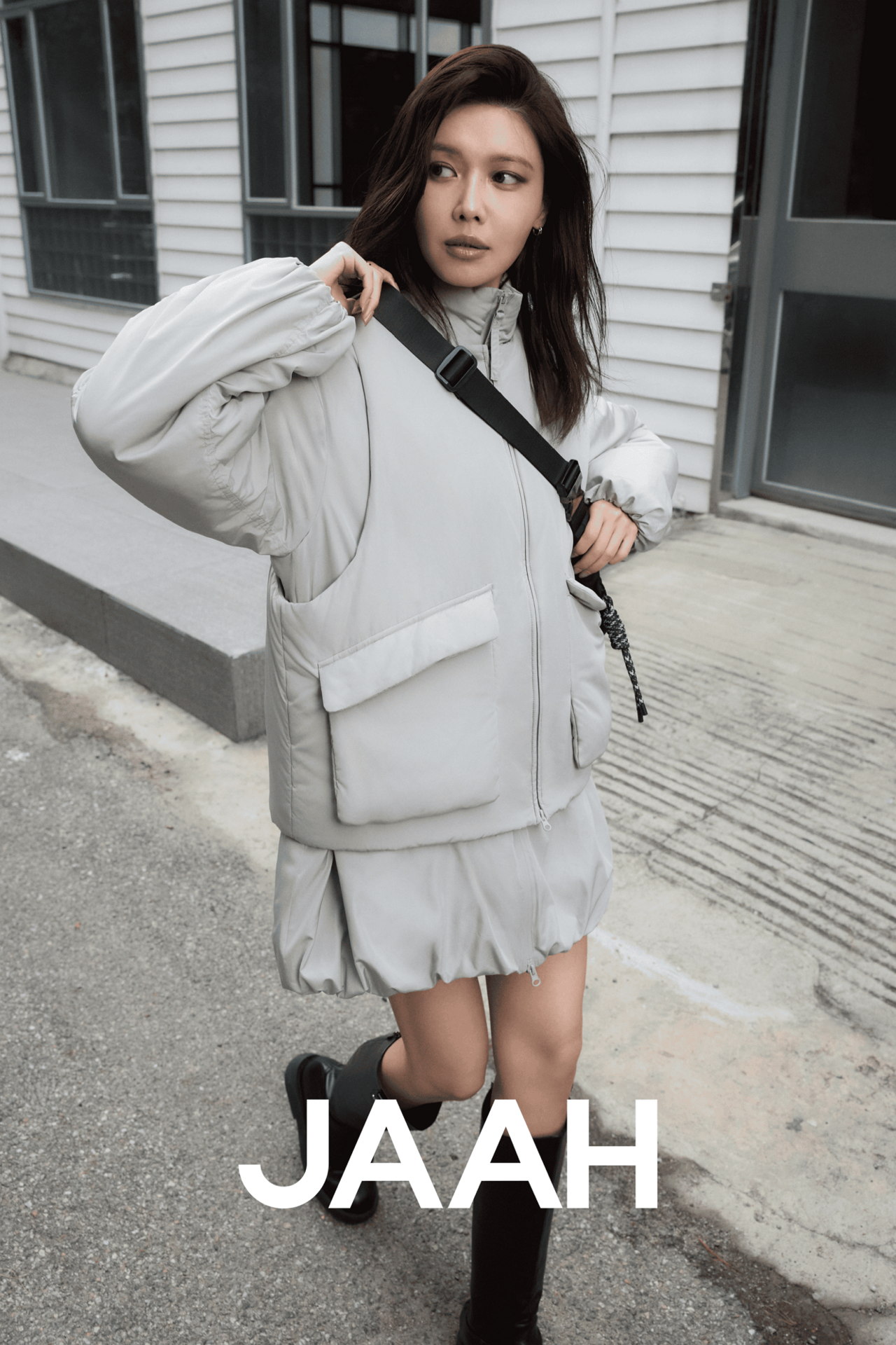 Shinsegae Casa's women's fashion brand JAAH announced Thursday that it has appointed Choi Soo-young, a member of Girls' Generation and actor, as its brand ambassador. [Shinsegae Casa]