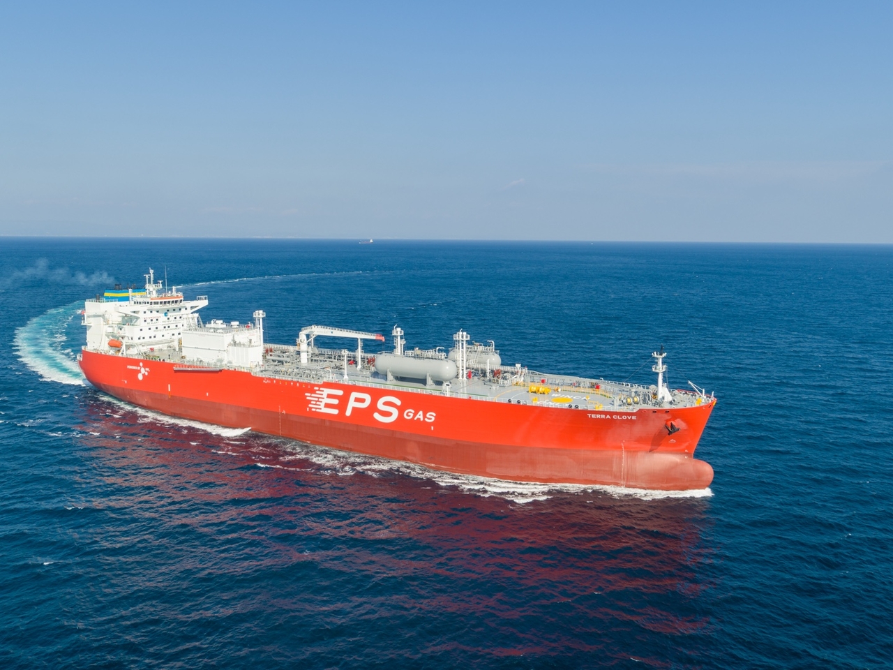 The Terra Clove, the world's largest ammonia-fueled vessel built by HD Hyundai Heavy Industries. [HD Hyundai Heavy Industries]