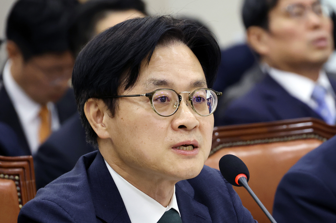 김정관 산업통상부 장관이 22일 국회 산업통상자원중소벤처기업위원회에서 열린 2026년도 종합 국정감사에 출석해 질의에 답하고 있다. [연합]