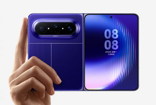 The Huawei Pura X Max [Huawei]