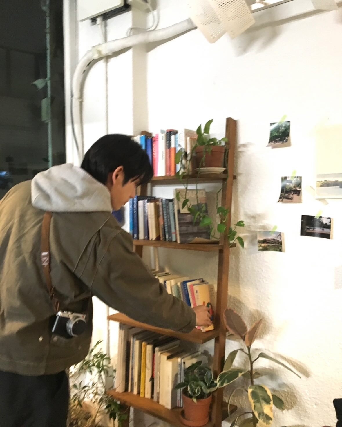 Jinyoung (@jinyoung_0922jy, Instagram)