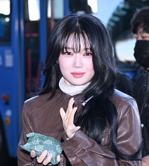 [포토] 트리플에스 유빈 ‘러블리한 아이컨텍’