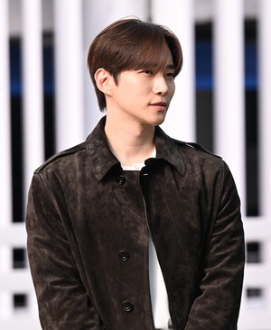 [포토] 이준호 ‘날렵한 턱선’