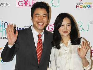 ‘채시라 남편’ 김태욱, 사업가 변신하더니…‘560억 투자’ 대박, 주가는 ‘상한가’
