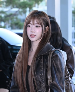 [포토] 트리플에스 니엘 ‘즐거운 출국길’