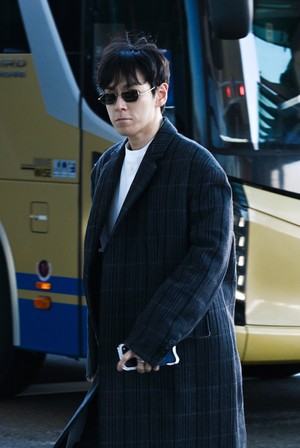 [포토] 탑 ‘연애설 이후 첫 공식일정’