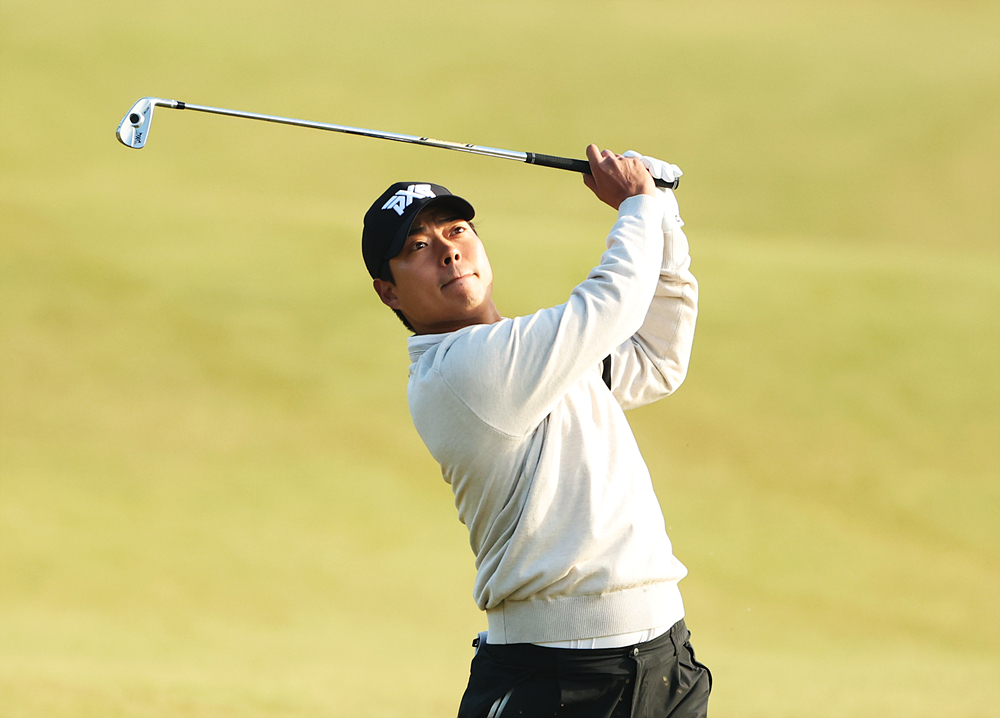 Shin Sang-hoon plays his second iron shot on the 10th hole during round 2 of the Genesis Championship at Woojeong Hills Country Club in Cheonan, South Chungcheong Province, on Friday.