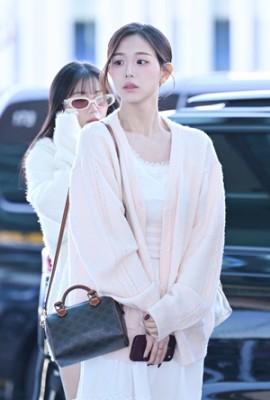 [포토] 트리플에스 김채연 ‘추워진 날씨에도 여리한 여신룩’
