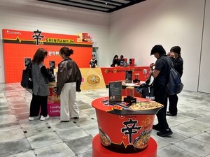 Nongshim opens Shin Ramyun booth at Musinsa's Osaka pop-up to promote K-spice