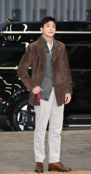 [포토] 박형식 ‘오랜만에 공항에 오네요’
