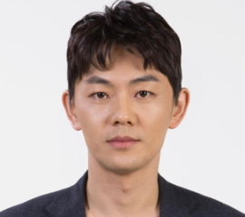 Who tops the senior official wealth list? Meet the ex-Google executive overseeing youth policy with assets 320 times the average young Korean's