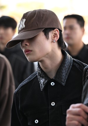 [포토] 스트레이 키즈 아이엔 ‘날렵한 턱선이...’