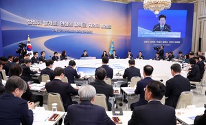 Korea to ease rules on immune cell, stem cell therapies to cut need for medical trips abroad