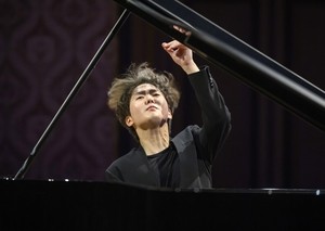 “협연자가 다쳤습니다”…위기의 순간, 오케스트라는 누구에게 전화할까? [백스테이지]