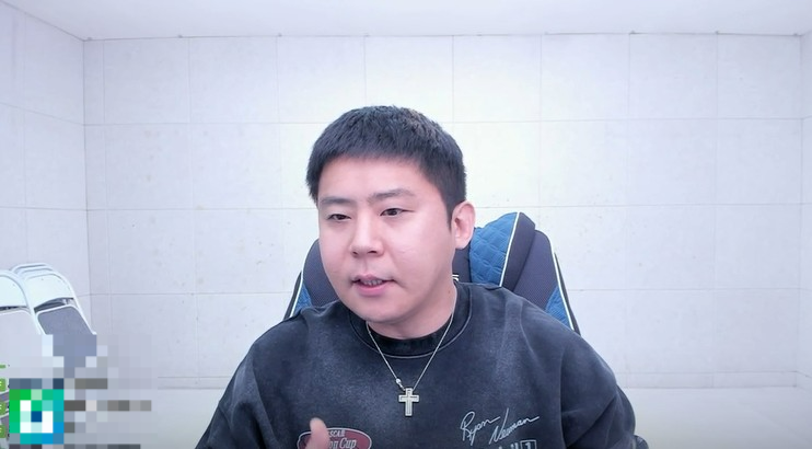 BJ 철구 ‘SOOP’ 라이브 방송 캡처
