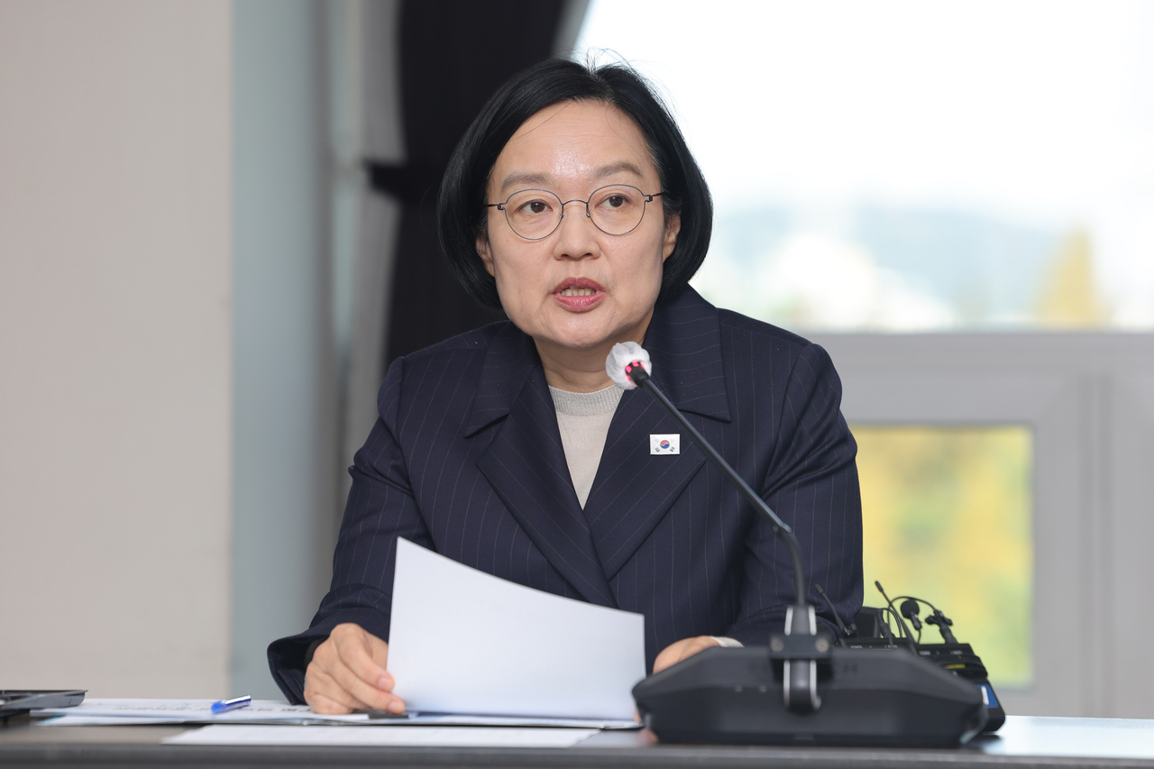 한성숙 국무총리 16일 대전시 서구청에서 열린 통합돌봄 간담회에서 인사말을 하고 있다.  [연합]