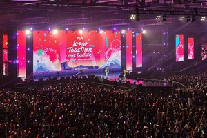 AIA Life Korea draws 7,000 to K-pop concert in Goyang