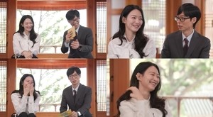 [뮤즈★]신민아, ♥김우빈에 “택배 왔다”vs김우빈은 “예쁘네”..극과 극 현실아내와 스윗남편