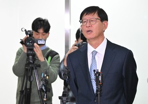 최길수 특별감찰관 첫 출근 “끝까지 정치적 중립 지킬것”