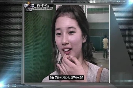 가수 겸 배우 수지가 2009년 ‘슈퍼스타K 시즌1’ 예선에 출연한 모습. 그는 본방송에는 출연하지 않았지만 현장에 있던 JYP 관계자의 눈에 들어 캐스팅됐고 그룹 미스에이로 데뷔하게 됐다.[M.net]