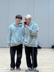 Seventeen’s Seungkwan, Dino start their military service