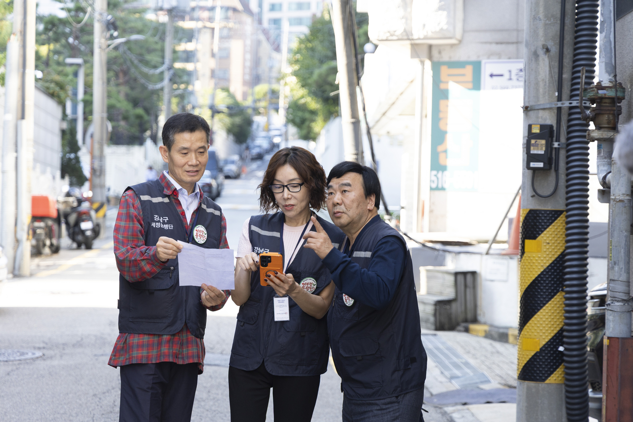 Gangnam-gu's tax administration outreach task force