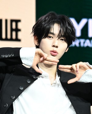 [포토] 앤더블 한유진 ‘막내는 지금 성장 중’