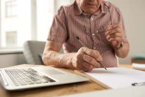 Most Koreans aged 60-74 don’t consider themselves old: survey