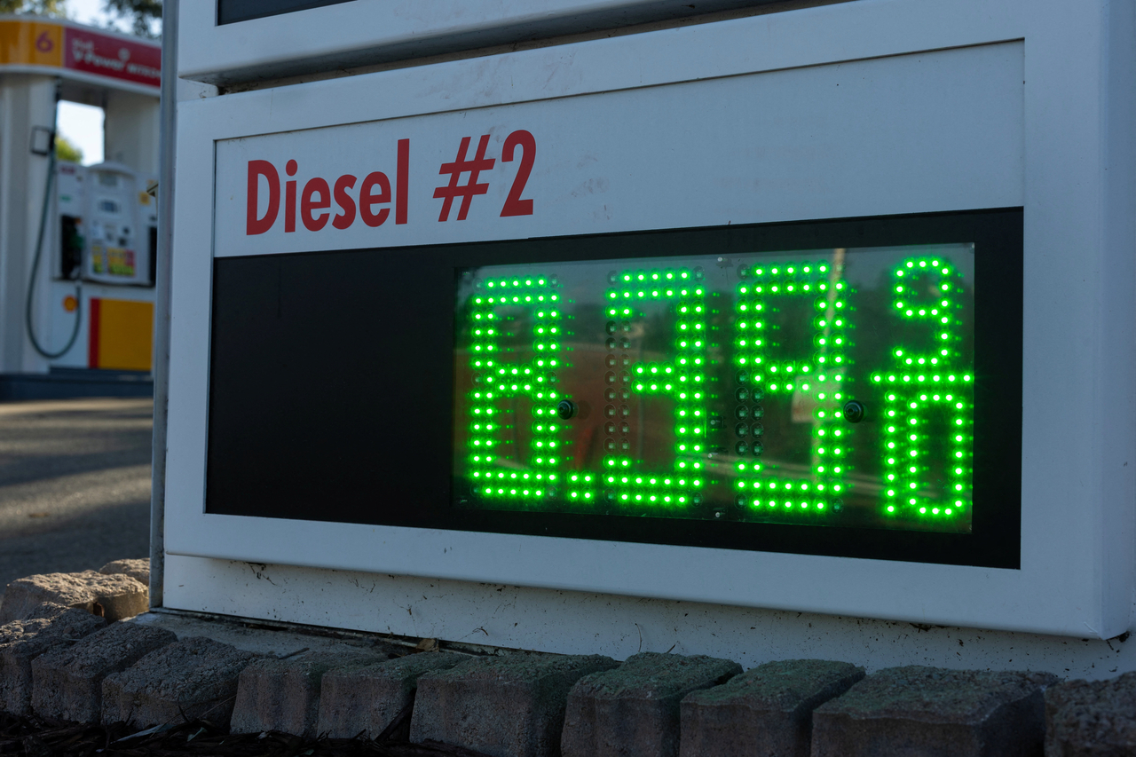 The current price of diesel fuel is displayed at a gas station in Encinitas, California, Oct. 21.   Reuters-Yonhap