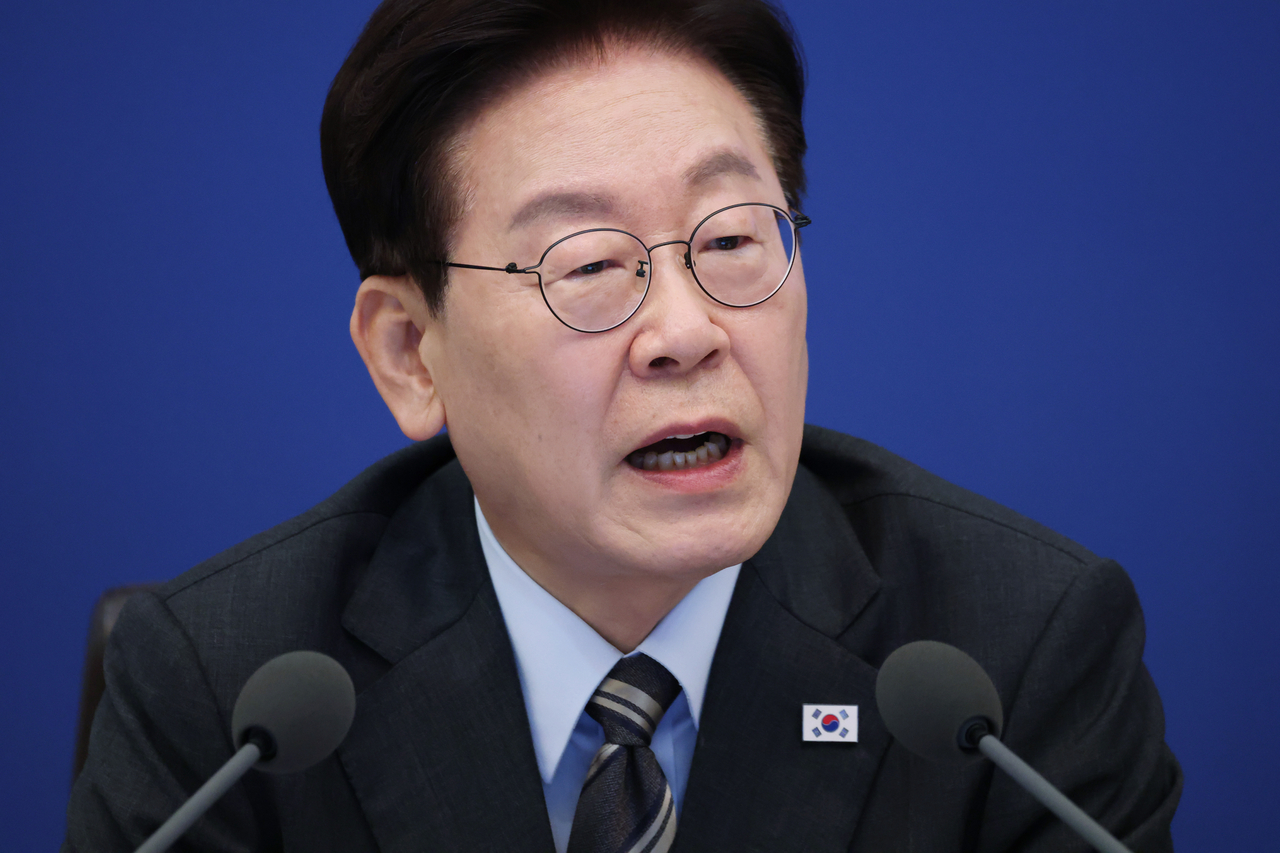President Lee Jae Myung speaks during a Cabinet meeting on Tuesday. (Yonhap)