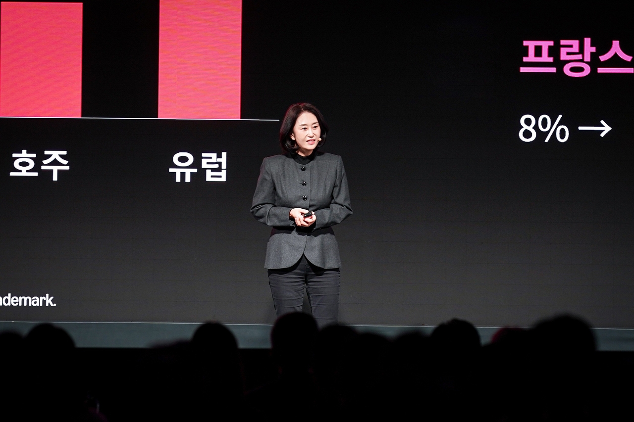 Hannah Shin, head of Amazon Global Selling Korea, outlines the company’s new K-beauty initiatives at Amazon Beauty in Seoul 2026 on Tuesday. (Amazon Global Selling Korea)