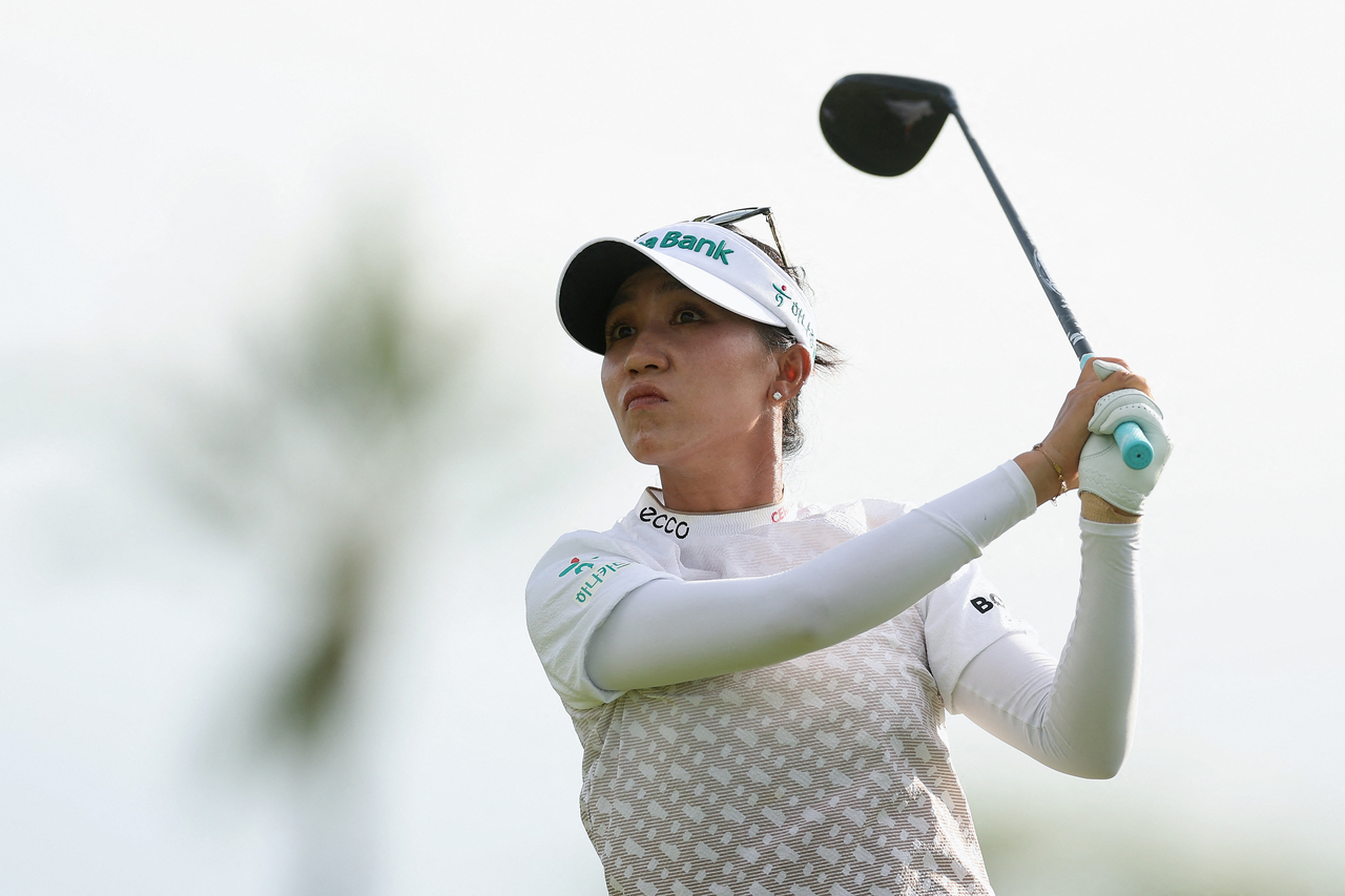 Lydia Ko of New Zealand plays a tee shot on the 13th hole during the second round of the LOTTE Championship presented by Hoakalei 2026 at Hoakalei Country Club on Oct. 2 in Ewa Beach, Hawaii. (AFP-Yonhap)