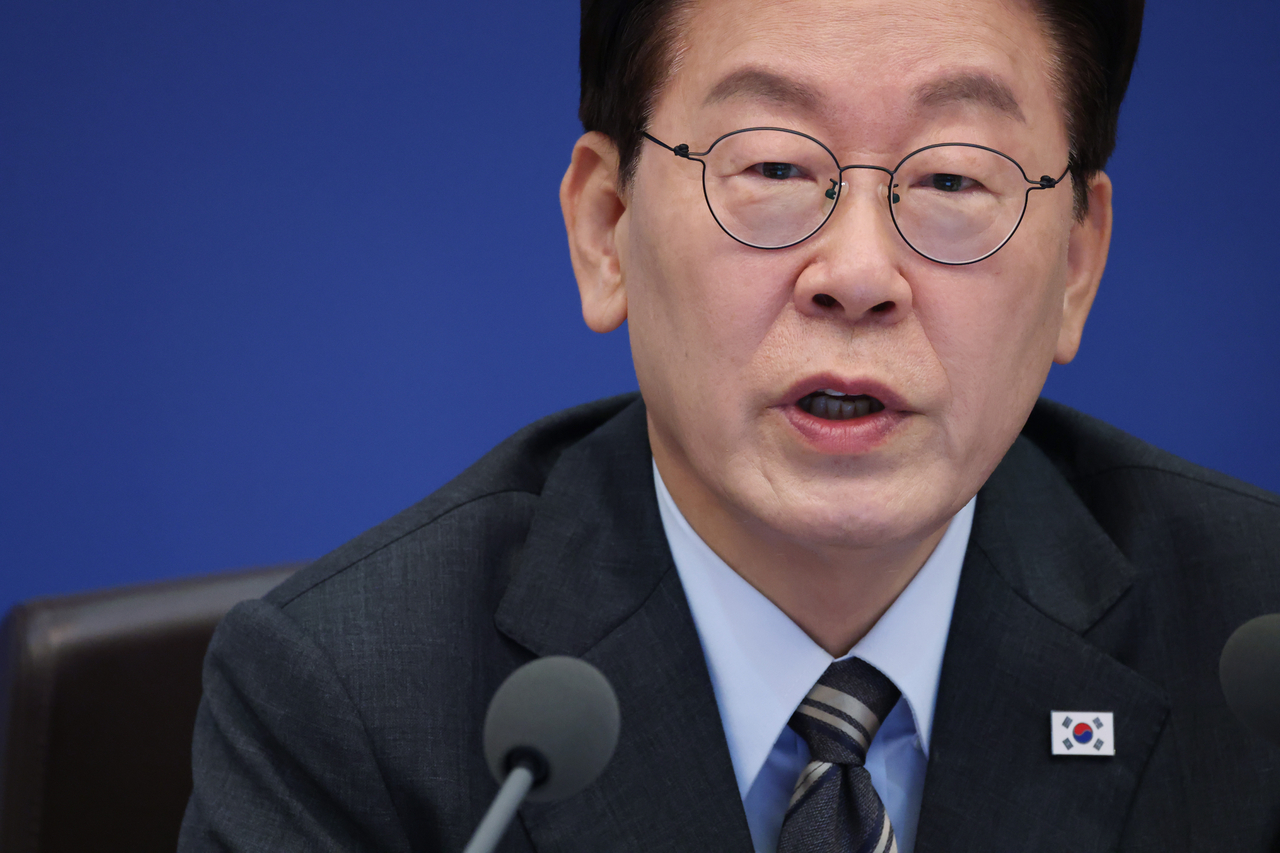 President Lee Jae Myung speaks during a Cabinet meeting he convened at Cheong Wa Dae Tuesday. (Yonhap)