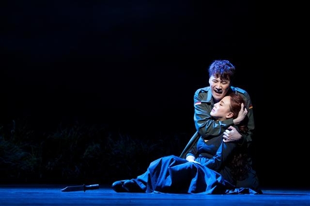 "Woyzeck" staged at LG Arts Center in Seoul in 2014 (Acom)