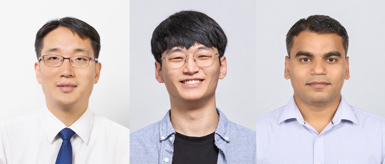 UNIST Professor Lee Jun-hee (from left), Dr. Lee Hyeon-jae and Dr. Pawan Kumar. [Provided by UNIST]