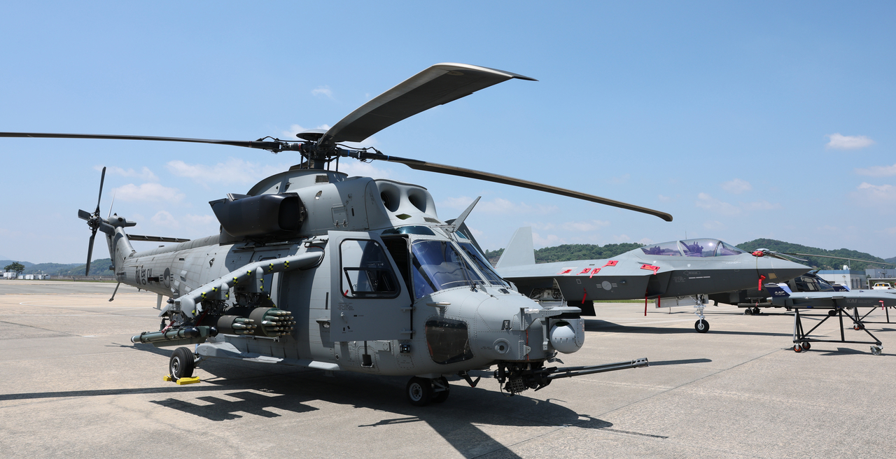 A prototype of the homegrown Marine Attack Helicopter is on display at the manufacturing plant of Korea Aerospace Industries Ltd. in Sacheon, about 300 kilometers south of Seoul, on May 14, in this file photo provided by KAI. (Yonhap)