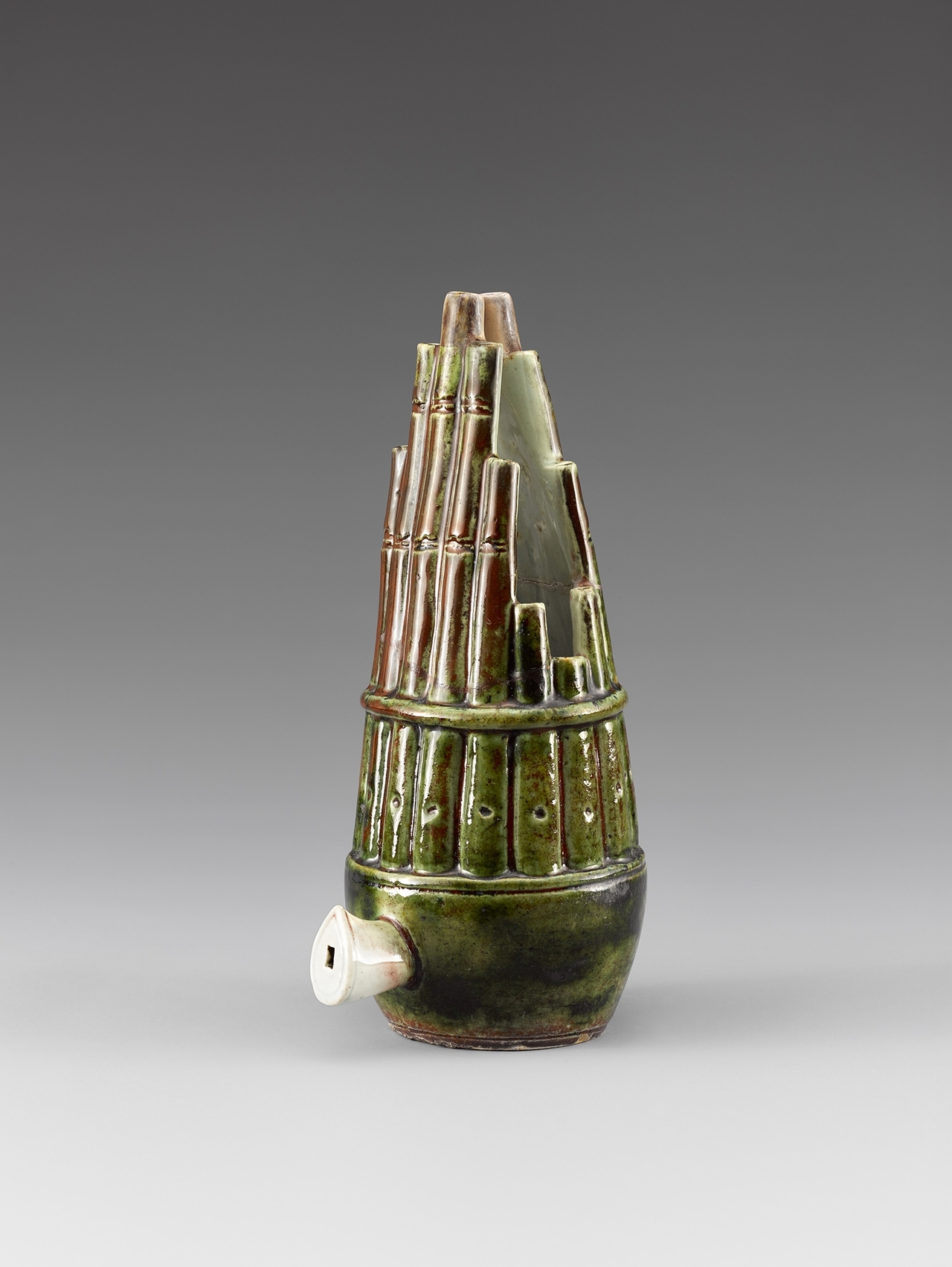 White Porcelain Bamboo-shaped Water Dropper in Underglaze Copper