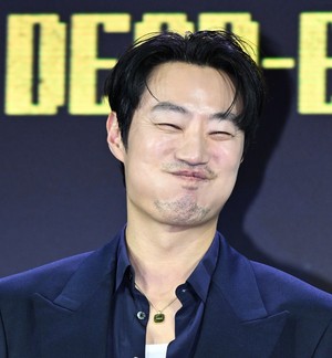 [포토] 이희준 ‘미소뒤 또다른 모습’
