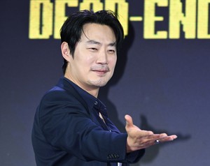 [포토] 이희준 ‘거미인력으로 오세요’
