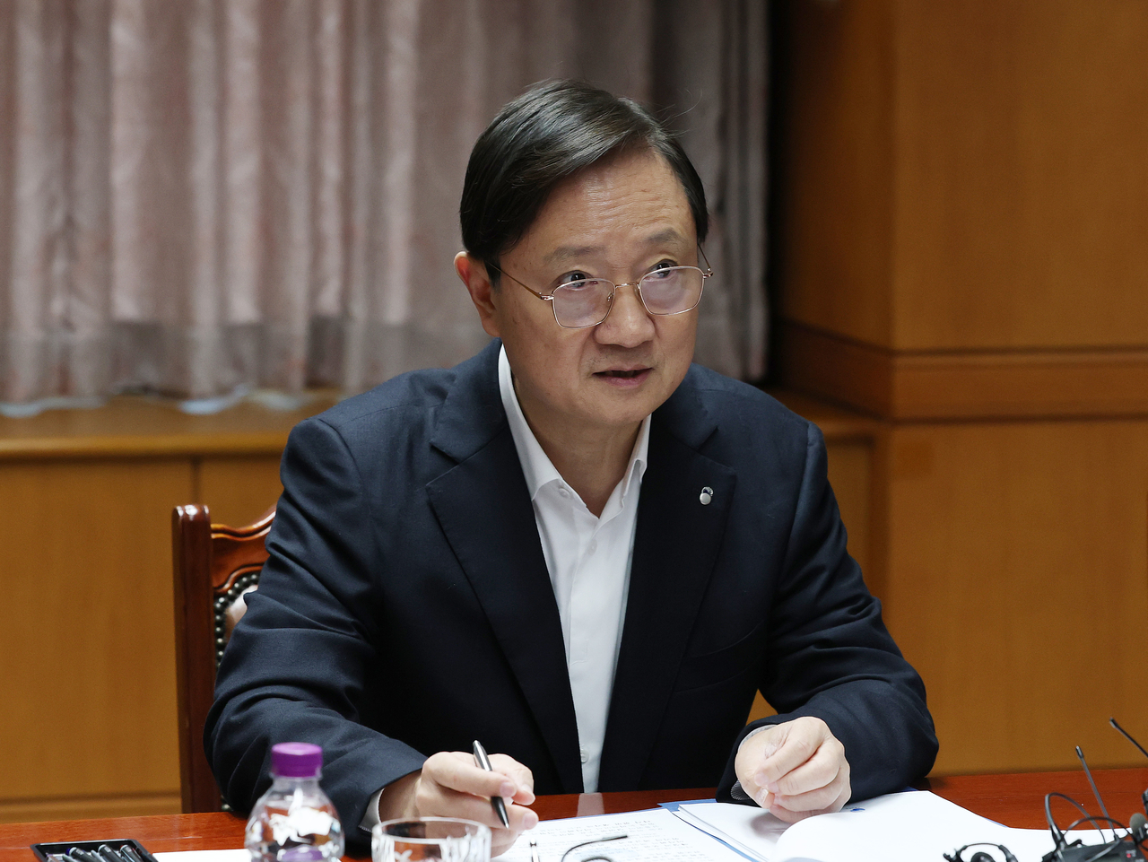 이찬진 금융감독원장이 28일 서울 영등포구 금융감독원에서 열린 은행지주 이사회 의장 간담회에서 발언하고 있다. [연합]