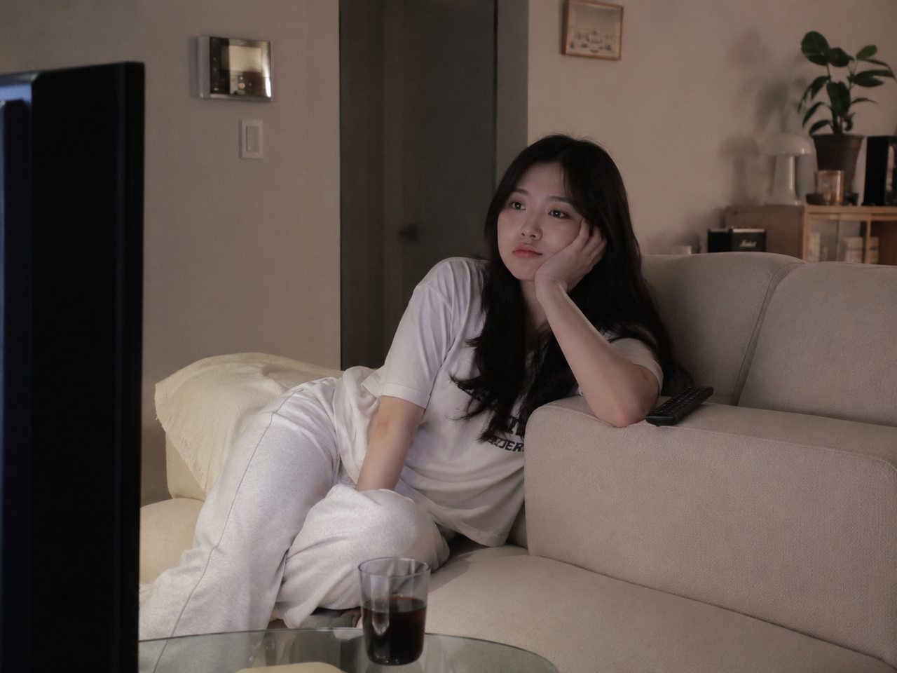 Views of short-form drama series on YouTube in South Korea rose more than 130% over the past year as global big-tech platforms push into the short-form drama market, expanding their influence domestically. Image generated by ChatGPT.