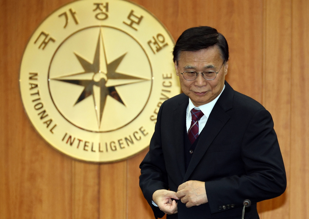 National Intelligence Service Director Lee Jong-seok attends a parliamentary audit of the agency by the National Assembly’s Intelligence Committee at NIS headquarters in Seoul on Thursday. (Yonhap)