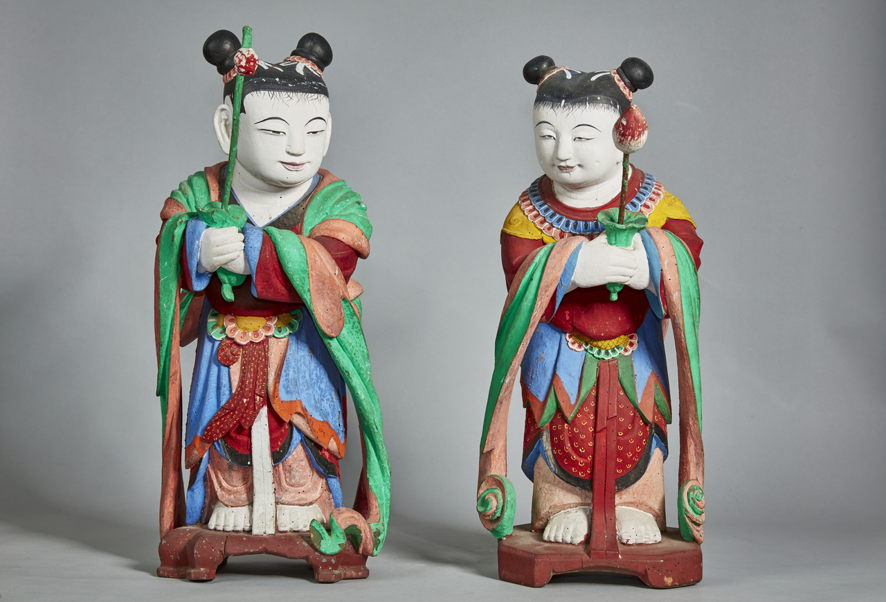 상원사 ‘목조선재동자상’, ‘남순동자상’. [불교중앙박물관 제공]