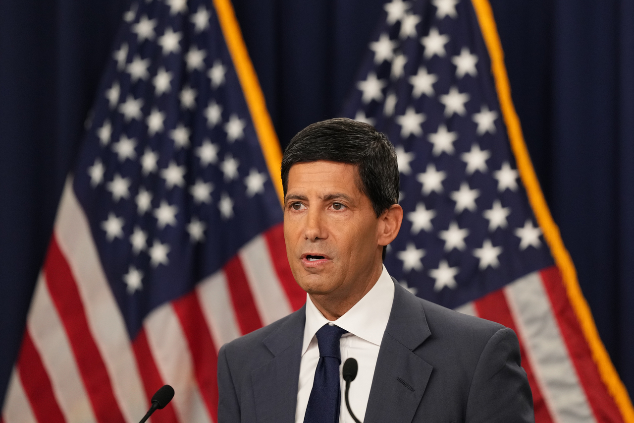 Federal Reserve Chair Kevin Warsh answers reporters' questions after an FOMC meeting at the New York Fed headquarters on Wednesday (local time). [AP]
