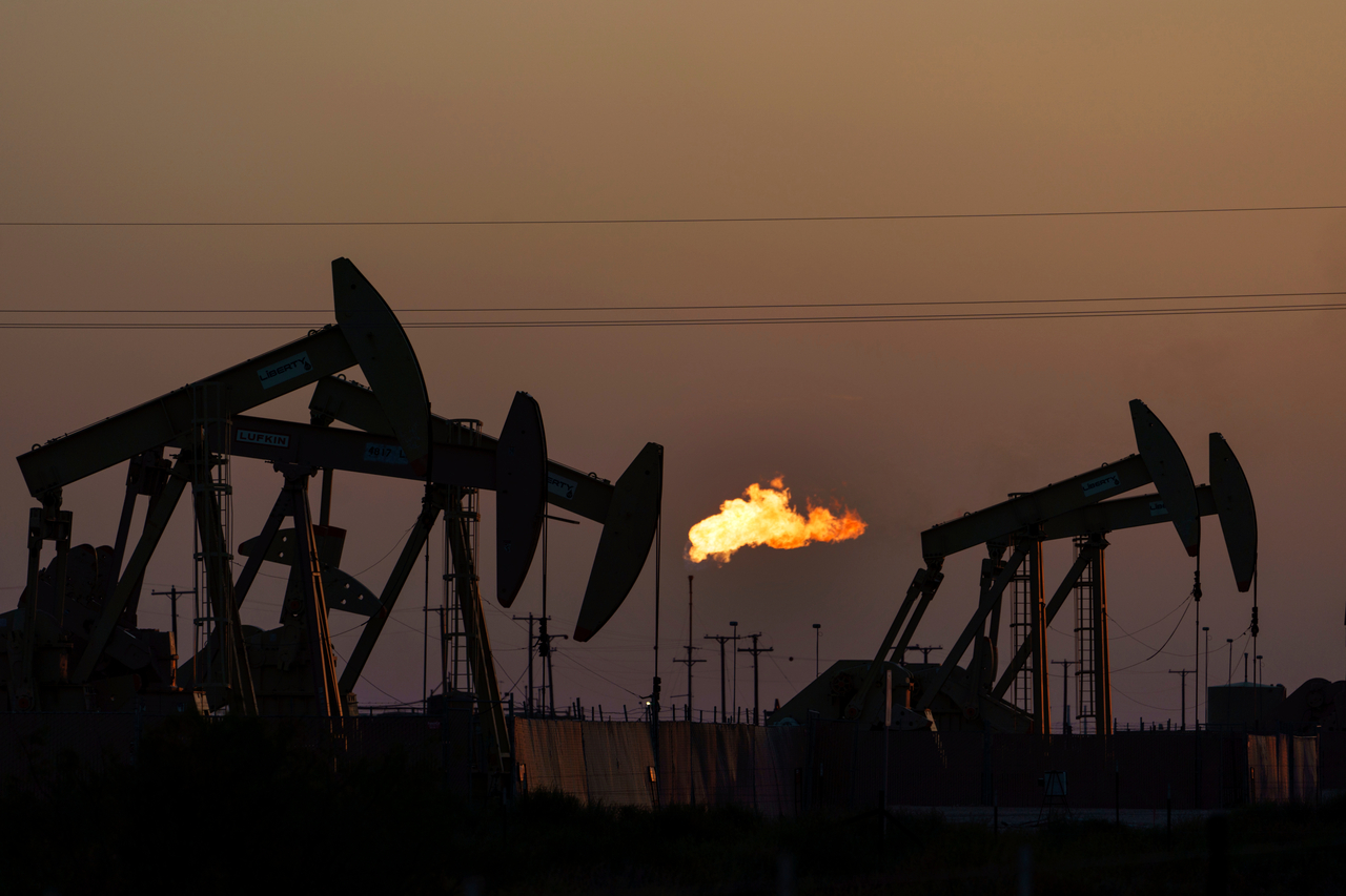 Twelve European nations announced Thursday they would jointly release 42.6 million barrels of strategic petroleum reserves as fuel demand surges heading into winter. [AP]