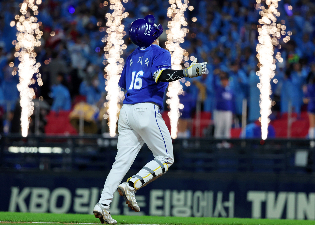 Ryu Ji-hyuk of the Samsung Lions celebrates after hitting a two-run home run against the Kia Tigers during Game 3 of the second round in the Korea Baseball Organization postseason at Gwangju-Kia Champions Field in the southwestern city of Gwangju on Oct. 29, 2026. (Yonhap)