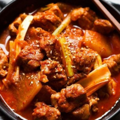 Braised radish with pork