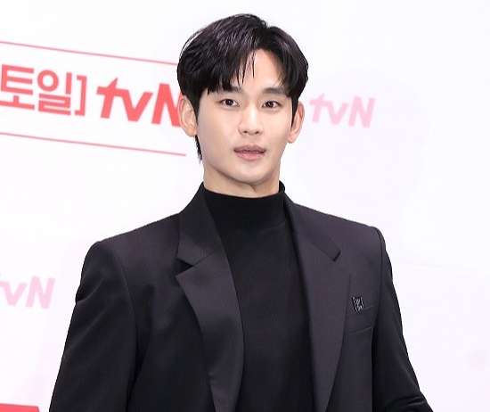 [뮤즈이슈]“故 김새론 모친·변호인 검찰 송치” 김수현, 순조로운 수사 결과(공식)