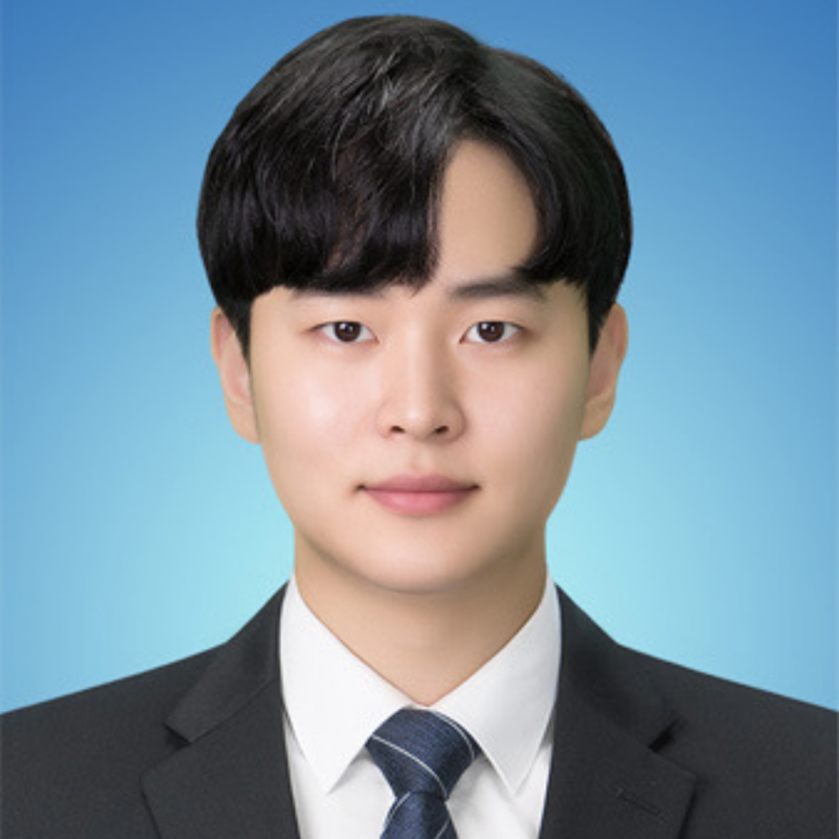 장윤우